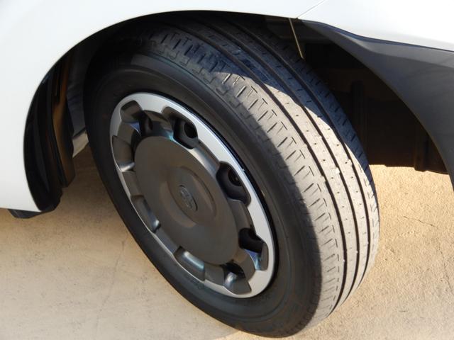 シエンタ ハイブリッドZ 5人乗り パノラミックビューモニター フルセグ ブルートゥース 両側パワースライド LEDヘッド 前後ドライブレコーダー セーフティーセンスオートハイビーム AC100(8枚目)