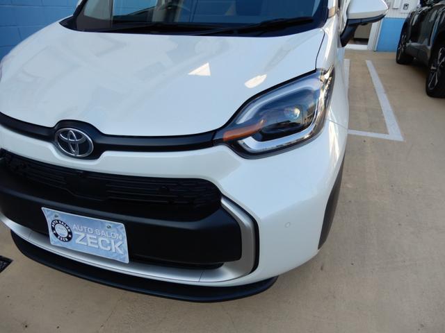 シエンタ ハイブリッドZ 5人乗り パノラミックビューモニター フルセグ ブルートゥース 両側パワースライド LEDヘッド 前後ドライブレコーダー セーフティーセンスオートハイビーム AC100(11枚目)