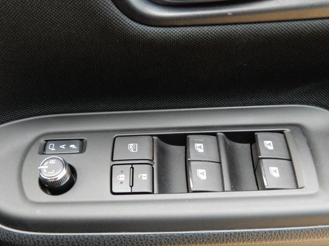 ノア ハイブリッドSi ダブルバイビー 後席フリップモニター 9インチナビ フルセグ ブルートゥース 両側パワースライド セーフティーセンス ETC ハーフレザー バックガイドモニター 純正アルミホイール プッシュスタート スマートキー(26枚目)