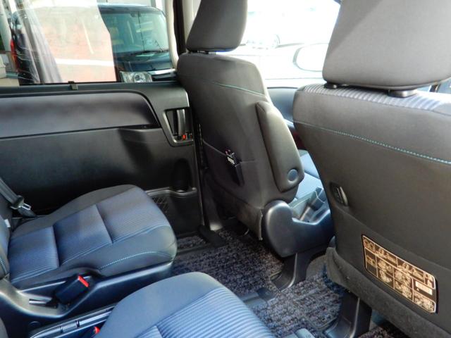 ヴォクシー ＺＳ　煌ＩＩ　後席フリップモニター　１０インチナビ　フルセグ　バックモニター　セーフティーセンス　オートハイビーム　両側パワースライド　ＬＥＤヘッド（45枚目）