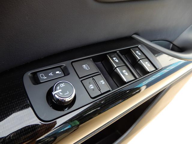ＭＩＲＡＩ ベースグレード　改良型モデル　ブラックレザー　９インナナビ　フルセグ　ブルートゥース　バックモニター　ハンドルシートヒーター　ＬＥＤヘッド　ワイヤレス充電　クルーズコントロール　セーフティーセンス　オートハイビーム（33枚目）