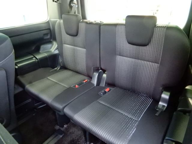 ヴォクシー 　純正ナビ　ワンセグ　ブルートゥース　両側電動スライド　ＬＥＤヘッド　セーフティーセンス　オートライト　プッシュスタート　スマートキー　ＥＴＣ　電動格納ミラー　クリアランスソナー（43枚目）
