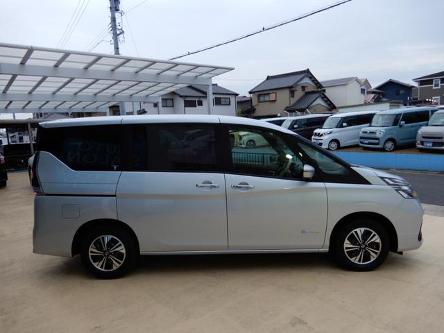 セレナ e-パワー XV 後席フリップモニター 両側パワースライド アラウンドビューモニター エマージェンシーブレーキ SDナビ フルセグ ブルートゥース ドライブレコーダー(14枚目)