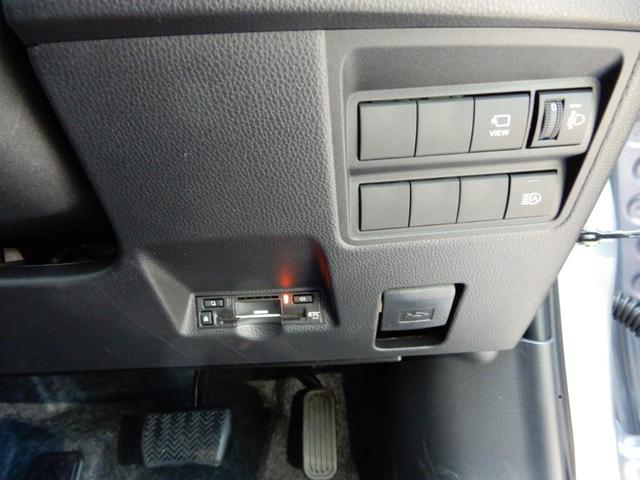 TOYOTA YARIS HYBRID X