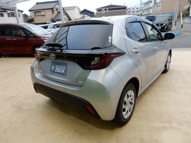 TOYOTA YARIS HYBRID X
