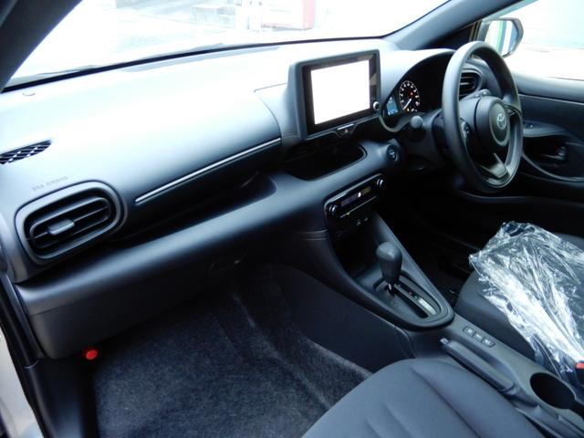 TOYOTA YARIS HYBRID X