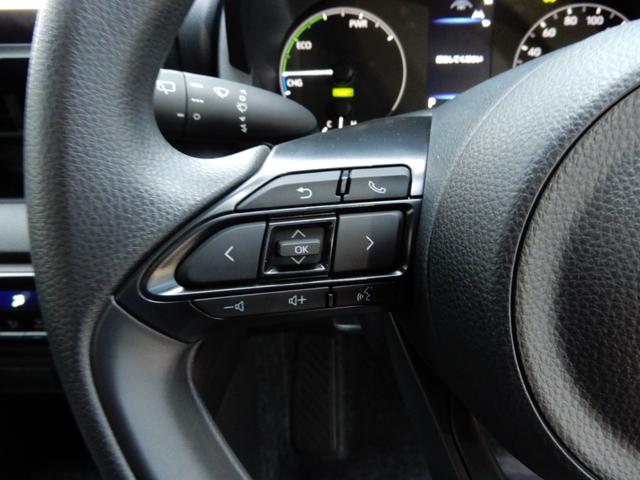 TOYOTA YARIS HYBRID X