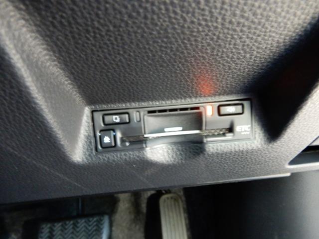 TOYOTA YARIS HYBRID X