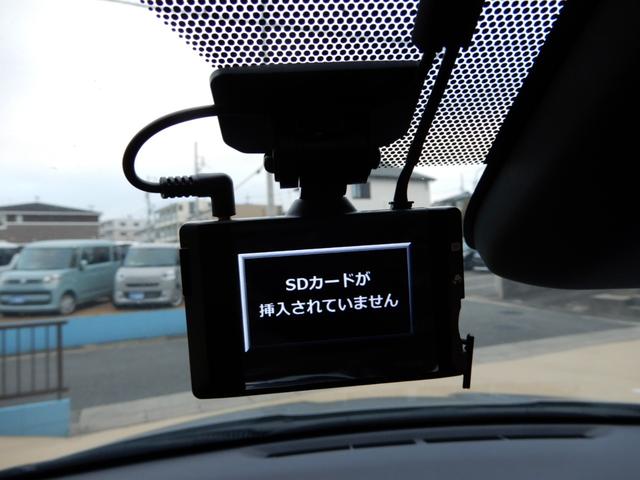 TOYOTA YARIS HYBRID X