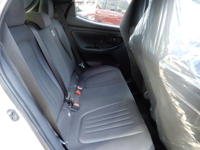 TOYOTA YARIS HYBRID X