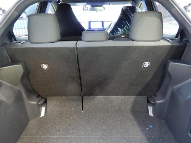 TOYOTA YARIS HYBRID X