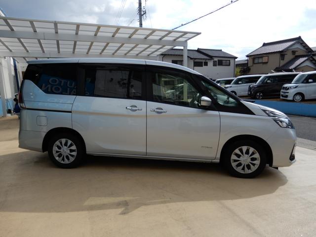 セレナ XV 後席フリップモニター 10インチナビ アラウンドビューモニター 両側パワースライド エマージェンシーブレーキ LEDヘッド ドライブレコーダー(12枚目)