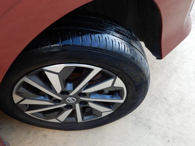 セレナ ｅ－パワー　ハイウェイスターＶ　プロパイロット　電子Ｐ　後席フリップモニター　１０インチナビ　アラウンドビューモニター　ＬＥＤヘッド　両側パワースライド　　フルセグ　ブルートゥース　バックモニター　ＥＴＣ　前後ドラレコ（9枚目）