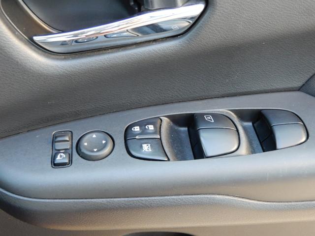 セレナ ｅ－パワー　ハイウェイスターＶ　プロパイロット　電子Ｐ　後席フリップモニター　１０インチナビ　アラウンドビューモニター　ＬＥＤヘッド　両側パワースライド　　フルセグ　ブルートゥース　バックモニター　ＥＴＣ　前後ドラレコ（32枚目）