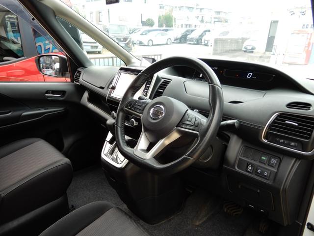 セレナ ハイウェイスター　後席フリップモニター　アラウンドビューモニター　エマージェンシーブレーキ　９インチナビ　フルセグ　ブルートゥース　ドライブレコーダー　ＥＴＣ　クルーズコントロール　両側電動スライド（20枚目）