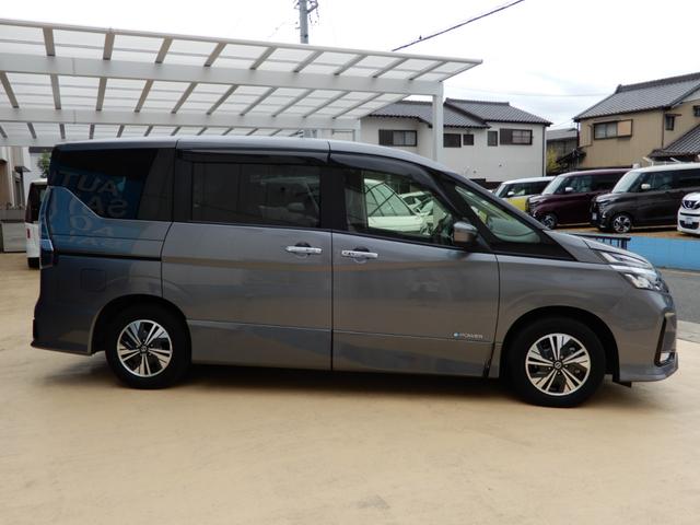 セレナ e-パワー ハイウェイスターV プロパイロット 電子パーキング 後席フリップモニター 10インチナビ アラウンドビューモニター 両側パワースライド レザー調シート LED ETC 前後ドラレコ(15枚目)