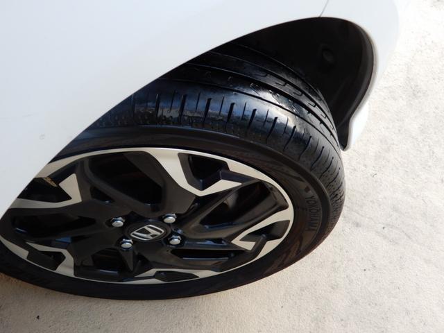 N-BOXカスタム G・Lターボホンダセンシング 両側パワースライド SDナビ フルセグ ブルートゥース バックモニター ハーフレザー シートヒーター LEDヘッド クルーズコントロール プッシュスタート スマートキー キーレスエントリー(7枚目)