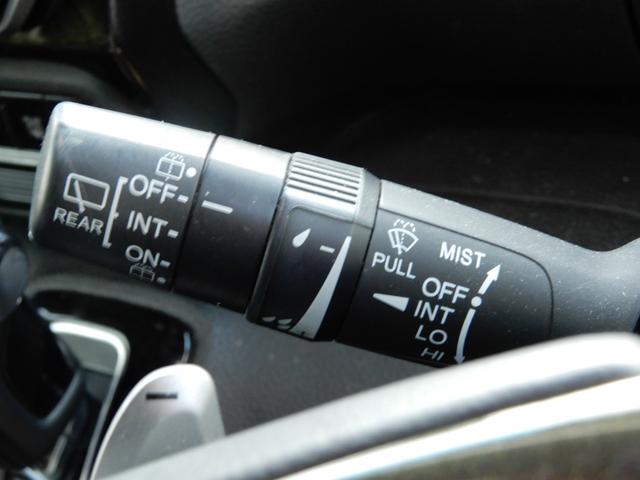 N-BOXカスタム G・Lターボホンダセンシング 両側パワースライド SDナビ フルセグ ブルートゥース バックモニター ハーフレザー シートヒーター LEDヘッド クルーズコントロール プッシュスタート スマートキー キーレスエントリー(20枚目)