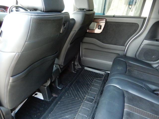 N-BOXカスタム G・Lターボホンダセンシング 両側パワースライド SDナビ フルセグ ブルートゥース バックモニター ハーフレザー シートヒーター LEDヘッド クルーズコントロール プッシュスタート スマートキー キーレスエントリー(35枚目)