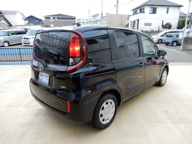 シエンタ ハイブリッドＸ　７人乗り　登録済み未使用車　セーフティーセンス　オートハイビーム　コーナーセンサー　ＬＥＤヘッド　スマートキー　アダプティブクルーズコントロール（20枚目）