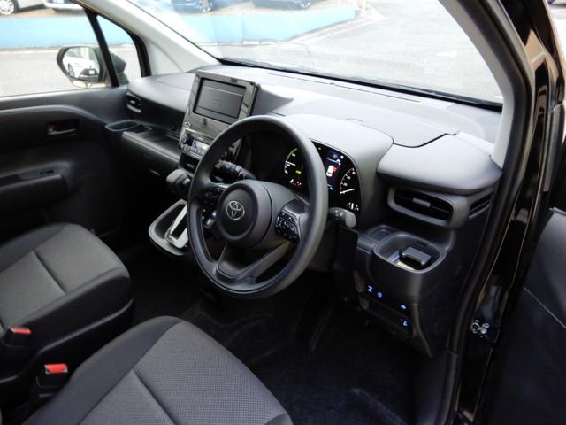 シエンタ ハイブリッドＸ　７人乗り　登録済み未使用車　セーフティーセンス　オートハイビーム　コーナーセンサー　ＬＥＤヘッド　スマートキー　アダプティブクルーズコントロール（25枚目）