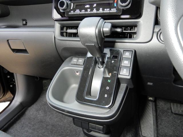 シエンタ ハイブリッドＸ　７人乗り　登録済み未使用車　セーフティーセンス　オートハイビーム　コーナーセンサー　ＬＥＤヘッド　スマートキー　アダプティブクルーズコントロール（39枚目）