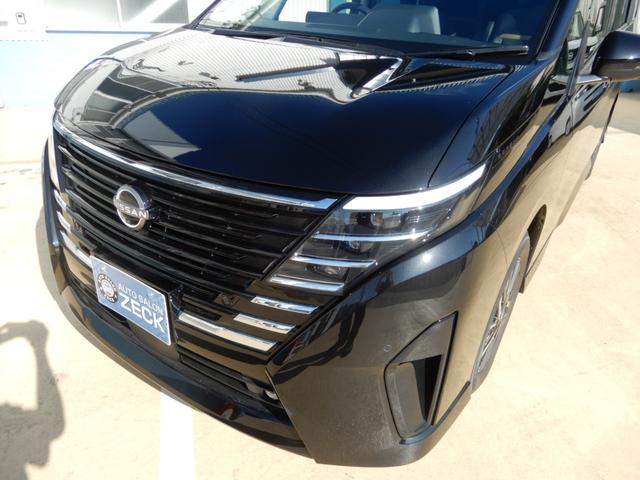 セレナ ハイウェイスターＶ　アラウンドビューモニター　プロパイロット　エマージェンシーブレーキ　両側電動スライド　プッシュスタート　スマートキー　電子パーキング　ＬＥＤヘッドライト（12枚目）