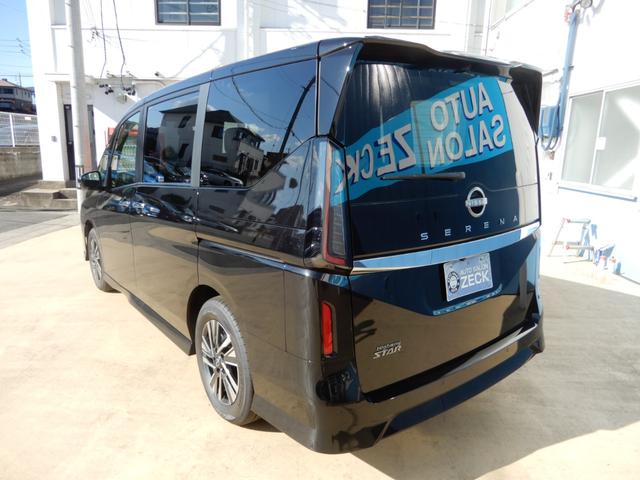 セレナ ハイウェイスターＶ　アラウンドビューモニター　プロパイロット　エマージェンシーブレーキ　両側電動スライド　プッシュスタート　スマートキー　電子パーキング　ＬＥＤヘッドライト（18枚目）