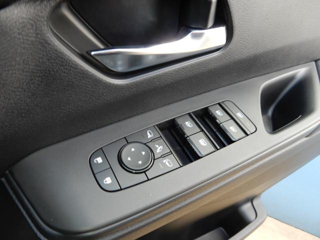 セレナ ハイウェイスターＶ　アラウンドビューモニター　プロパイロット　エマージェンシーブレーキ　両側電動スライド　プッシュスタート　スマートキー　電子パーキング　ＬＥＤヘッドライト（35枚目）