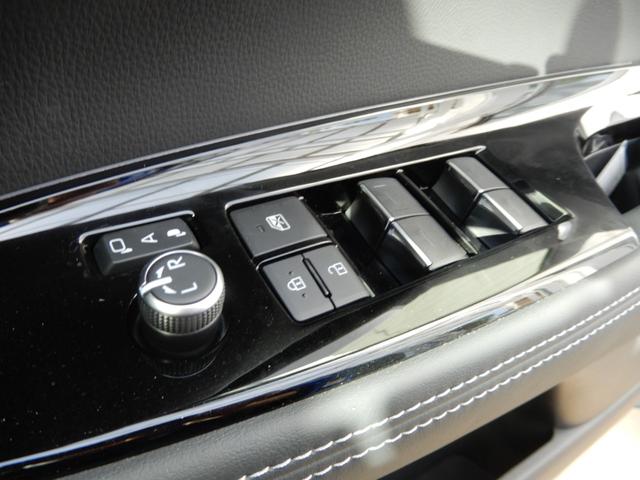 MIRAI G エグゼクティブパッケージ 純正ナビ アラウンドビューモニター フルセグ ブルートゥース 100V電源 セーフティーセンス ドライブレコーダー シートヒーター クーラー プッシュスタート スマートキー ETC 純正アルミホイール(31枚目)