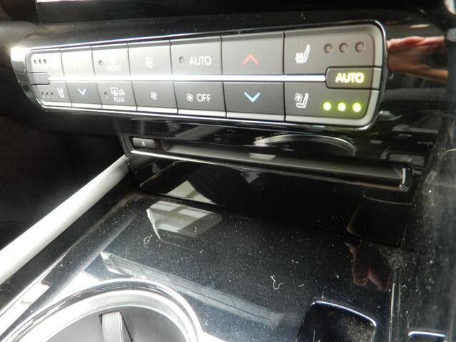 MIRAI G エグゼクティブパッケージ 純正ナビ アラウンドビューモニター フルセグ ブルートゥース 100V電源 セーフティーセンス ドライブレコーダー シートヒーター クーラー プッシュスタート スマートキー ETC 純正アルミホイール(37枚目)