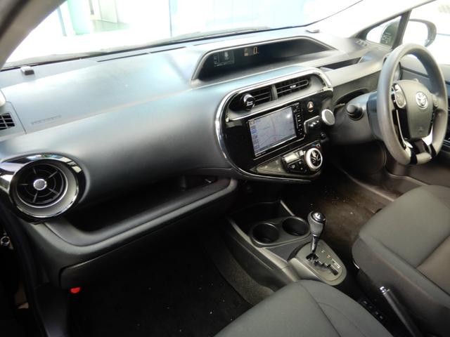 アクア Ｓスタイルブラック　ＳＤナビ　フルセグ　ブルートゥース　バックモニター　ＥＴＣ　ドライブレコーダー　セーフティセンス　プッシュスタート　スマートキー　キーレスエントリー　電動格納ミラー　オートライト（25枚目）