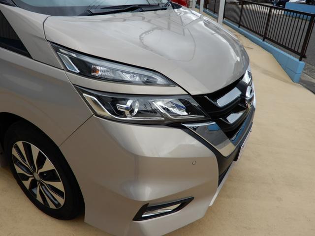 セレナ ハイウェイスター　Ｖセレクション　プロパイロット　電子パーキング　後席フリップモニター　両側パワースライド　９インチＳＤナビ　フルセグ　ブルートゥース　アラウンドビューモニター　エマージェンシーブレーキ（12枚目）