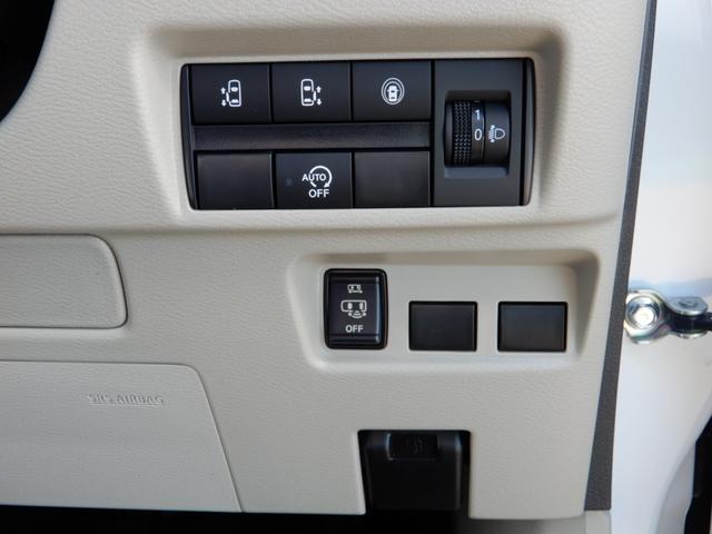 ルークス Ｘ　両側電動スライド　エマージェンシーブレーキ　アラウンドビューモニタ　セーフティーシールド　ＬＥＤヘッドライト　オートライト　プッシュスタート　アイドリングストップ　サーキュレーター　ピクニックテーブル（4枚目）