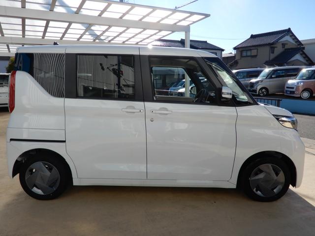 ルークス Ｘ　両側電動スライド　エマージェンシーブレーキ　アラウンドビューモニタ　セーフティーシールド　ＬＥＤヘッドライト　オートライト　プッシュスタート　アイドリングストップ　サーキュレーター　ピクニックテーブル（14枚目）