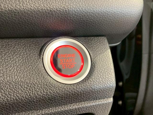 シビック ハッチバック AW 電動シート シートヒーター 追突軽減ブレーキ 盗難防止装置 横滑防止 禁煙車両 LEDライト フルセグTV スマートキー AAC ナビ・TV サイドカーテンエアバック ETC オートクルーズ(17枚目)