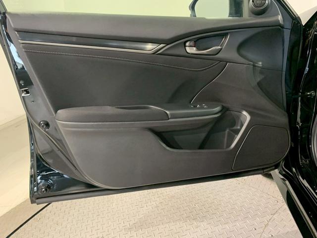 シビック ハッチバック AW 電動シート シートヒーター 追突軽減ブレーキ 盗難防止装置 横滑防止 禁煙車両 LEDライト フルセグTV スマートキー AAC ナビ・TV サイドカーテンエアバック ETC オートクルーズ(31枚目)