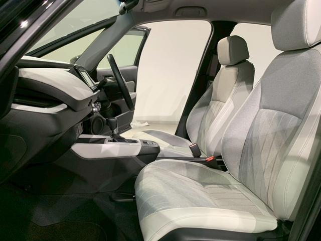 フィット e:HEVホーム ホンダセンシング メモリナビ ETC 前後誤発進抑制機能 クリソナ 助手席エアバッグ 運転席エアバッグ アイドリングストップ 禁煙 LEDライト バックカメラ ABS サイドエアバッグ スマートキー(18枚目)
