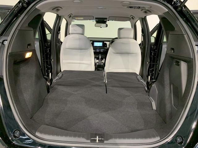 フィット e:HEVホーム ホンダセンシング メモリナビ ETC 前後誤発進抑制機能 クリソナ 助手席エアバッグ 運転席エアバッグ アイドリングストップ 禁煙 LEDライト バックカメラ ABS サイドエアバッグ スマートキー(26枚目)