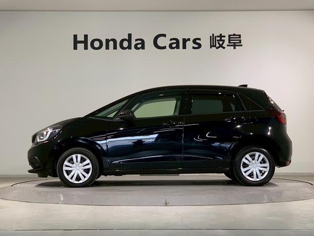 フィット e:HEVホーム ホンダセンシング メモリナビ ETC 前後誤発進抑制機能 クリソナ 助手席エアバッグ 運転席エアバッグ アイドリングストップ 禁煙 LEDライト バックカメラ ABS サイドエアバッグ スマートキー(33枚目)