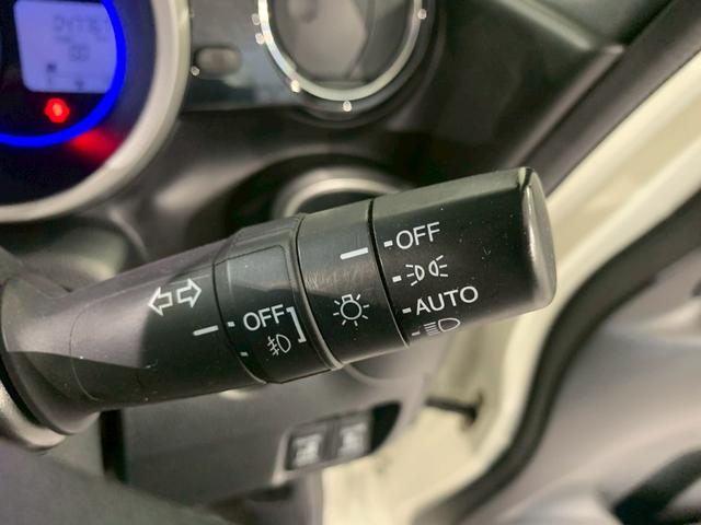 N-BOXカスタム G・Lパッケージ ドラレコ TV 両側電動スライドドア AW HID 左右パワースライド アイドリングストップ車 禁煙車両 スマキ- パワーウィンドウ 盗難防止システム オートエアコン パワステ DVD再生可 ワンセグ(13枚目)