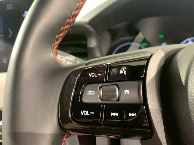 ヴェゼル ｅ：ＨＥＶＰＬａＹ　パノラマルーフ　ドラレコ　シートヒーター　衝突被害軽減ブレーキ　カーテンエアバッグ　盗難防止装置　アイドルストップ　Ｐセンサー　ＡＢＳ　ＥＳＣ　フルオートエアコン　リアカメラ　エアバッグ　禁煙　ＥＴＣ（16枚目）