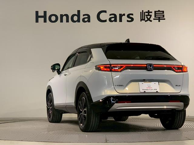 ヴェゼル ｅ：ＨＥＶＰＬａＹ　パノラマルーフ　ドラレコ　シートヒーター　衝突被害軽減ブレーキ　カーテンエアバッグ　盗難防止装置　アイドルストップ　Ｐセンサー　ＡＢＳ　ＥＳＣ　フルオートエアコン　リアカメラ　エアバッグ　禁煙　ＥＴＣ（36枚目）