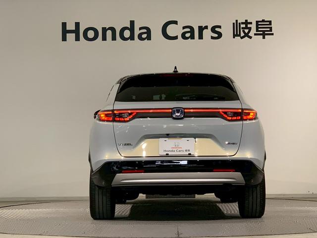 ヴェゼル ｅ：ＨＥＶＰＬａＹ　パノラマルーフ　ドラレコ　シートヒーター　衝突被害軽減ブレーキ　カーテンエアバッグ　盗難防止装置　アイドルストップ　Ｐセンサー　ＡＢＳ　ＥＳＣ　フルオートエアコン　リアカメラ　エアバッグ　禁煙　ＥＴＣ（37枚目）