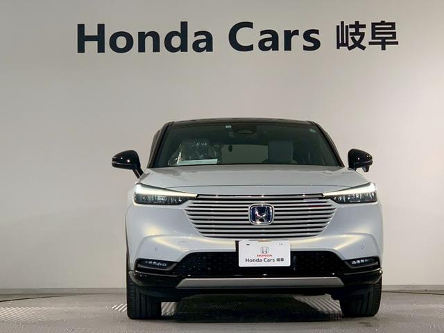 ヴェゼル ｅ：ＨＥＶＰＬａＹ　パノラマルーフ　ドラレコ　シートヒーター　衝突被害軽減ブレーキ　カーテンエアバッグ　盗難防止装置　アイドルストップ　Ｐセンサー　ＡＢＳ　ＥＳＣ　フルオートエアコン　リアカメラ　エアバッグ　禁煙　ＥＴＣ（40枚目）