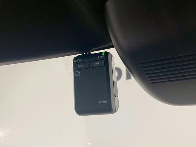 【ドライブレコーダー】今や必需品となったドライブレコーダーも装着されています。運転中の記録を録画してくれます、万が一の時にドライブレコーダーがあれば安心です！