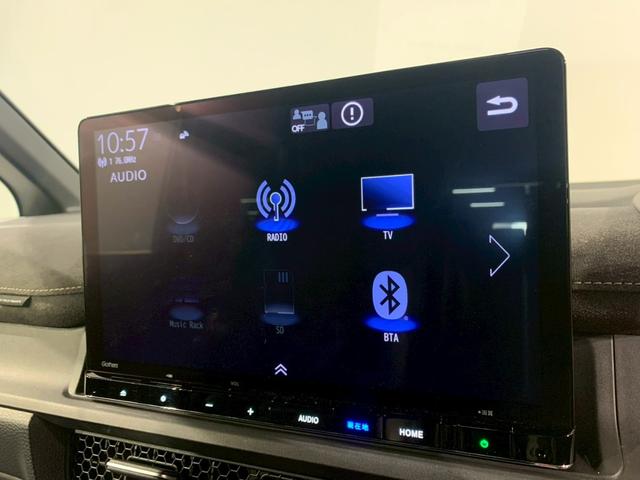 ステップワゴン ｅ：ＨＥＶスパーダプレミアムライン　両側電動スライドドア　ドラレコ　シートヒーター　電動リアゲート　マルチカメラ　Ｐテールゲート　両側自動ドア　Ｆセグ　クリアランスソナ　クルーズＣ　助手席エアバッグ　スマートＫ　シ－トヒ－タ－　ＡＢＳ（6枚目）