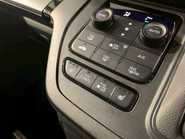 ステップワゴン ｅ：ＨＥＶスパーダプレミアムライン　両側電動スライドドア　ドラレコ　シートヒーター　電動リアゲート　マルチカメラ　Ｐテールゲート　両側自動ドア　Ｆセグ　クリアランスソナ　クルーズＣ　助手席エアバッグ　スマートＫ　シ－トヒ－タ－　ＡＢＳ（9枚目）