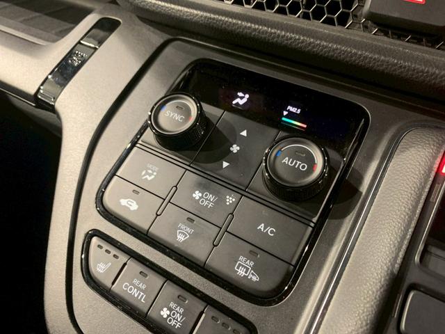 ステップワゴン ｅ：ＨＥＶスパーダプレミアムライン　両側電動スライドドア　ドラレコ　シートヒーター　電動リアゲート　マルチカメラ　Ｐテールゲート　両側自動ドア　Ｆセグ　クリアランスソナ　クルーズＣ　助手席エアバッグ　スマートＫ　シ－トヒ－タ－　ＡＢＳ（10枚目）