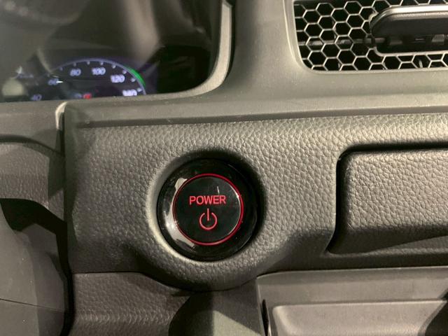 ステップワゴン ｅ：ＨＥＶスパーダプレミアムライン　両側電動スライドドア　ドラレコ　シートヒーター　電動リアゲート　マルチカメラ　Ｐテールゲート　両側自動ドア　Ｆセグ　クリアランスソナ　クルーズＣ　助手席エアバッグ　スマートＫ　シ－トヒ－タ－　ＡＢＳ（17枚目）